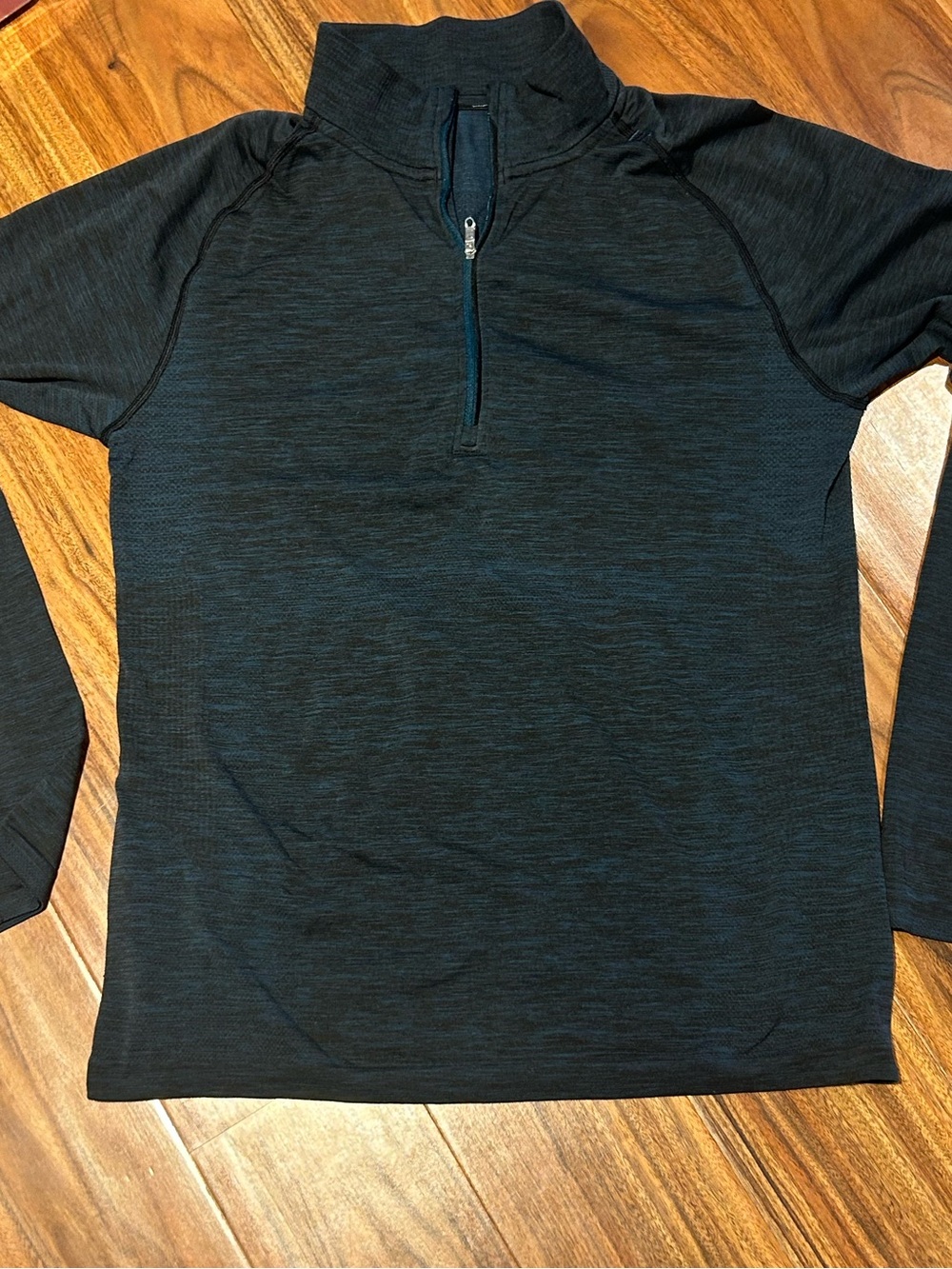 Lululemon men’s metal vent tech blue black long sleeve shirt size medium